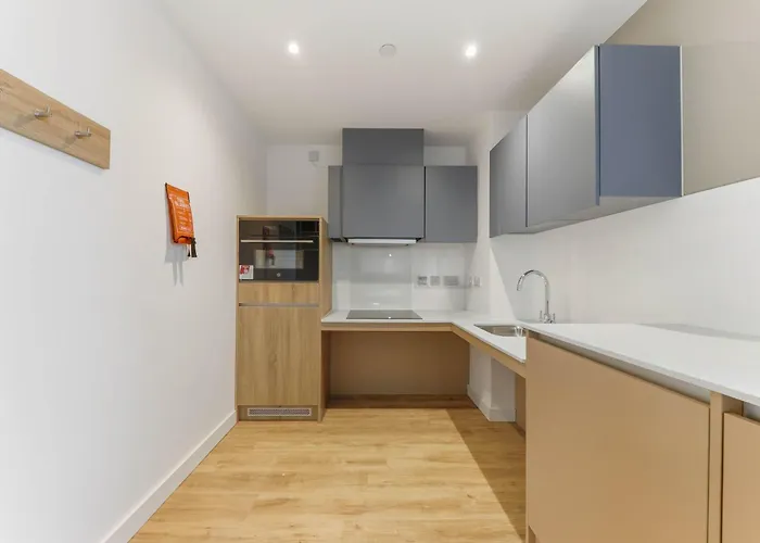 Accessible Student Only In Leeds * Elland